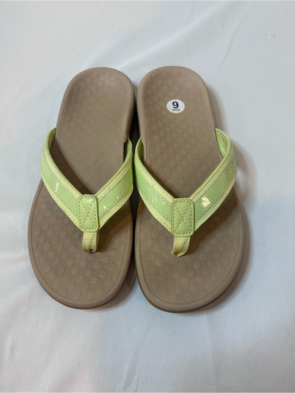 Bionic Tide II Women’s Orthotic Flip Flop Sandles In Pale Line Size 6 NWOT